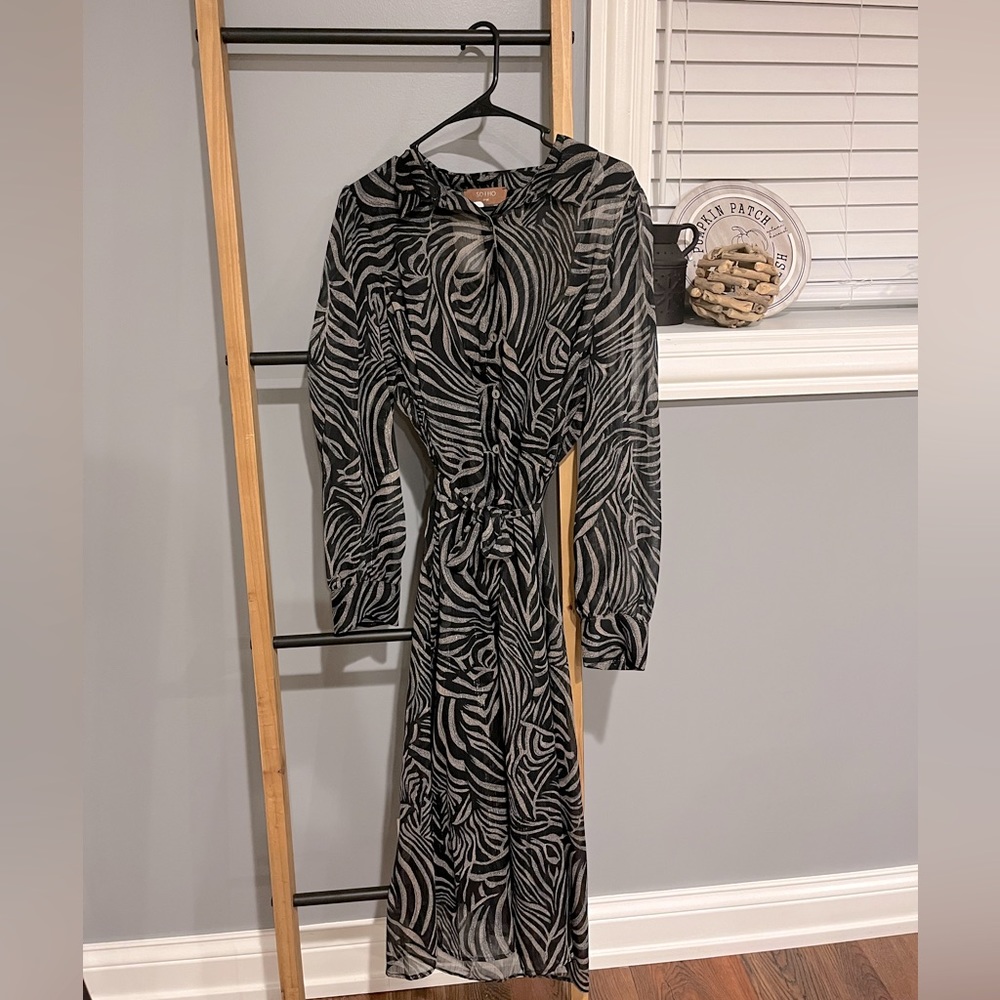 SO | HO Loving side button front dress Black/Taupe LARGE